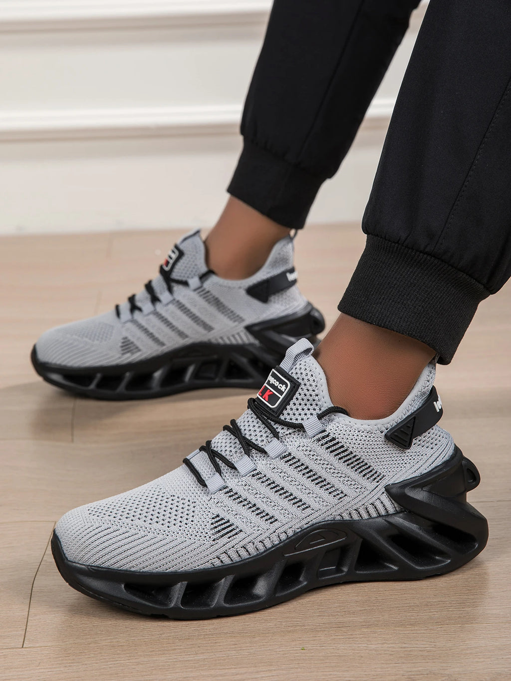 Men's Mesh Lace-Up Casual Sports Shoes with Thick Sole – Comfortable All-Season Fashion Sneakers