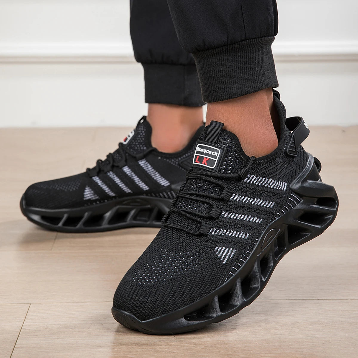 Men's Mesh Lace-Up Casual Sports Shoes with Thick Sole – Comfortable All-Season Fashion Sneakers